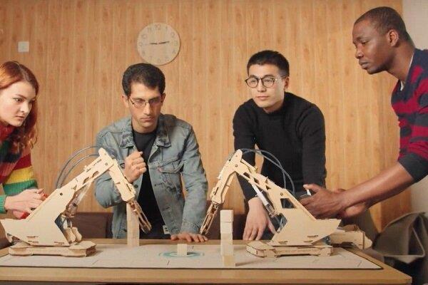 تولید اولین بازوی روباتیک تمام چوبی همه کاره