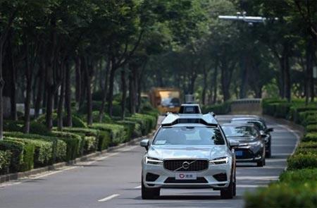 رقابت چین با آمریکا  برای تولید تاکسی های خودران